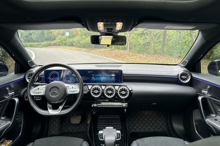 奔驰A级 2020款 A 200 L 运动轿车车身外观6006