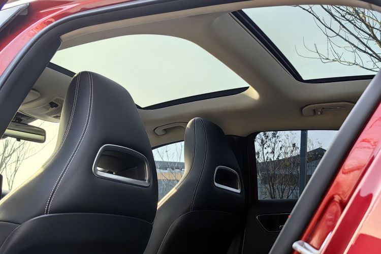 奔驰GLA 2017款 GLA 200 时尚型局部细节22