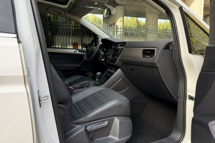 大众 2018款 途安L 280TSI DSG舒适版 7座 国V局部细节41