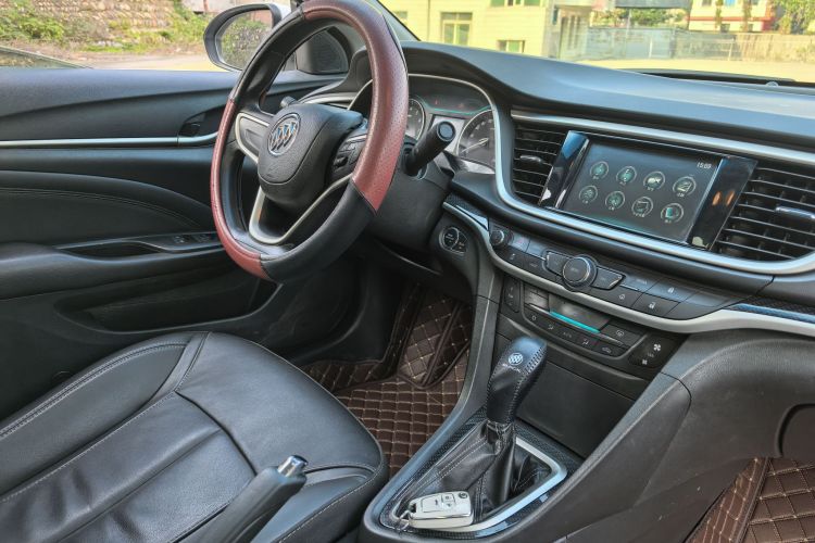 别克 英朗 2016款 15N 自动豪华型中控内饰7002