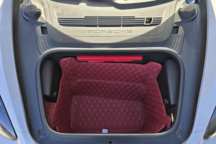 保时捷718 2023款 Cayman Style Edition 2.0T中控内饰7010