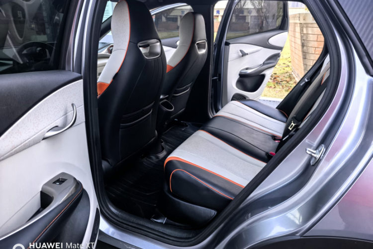 比亚迪 海豚 2021款 405km 时尚版中控内饰7001