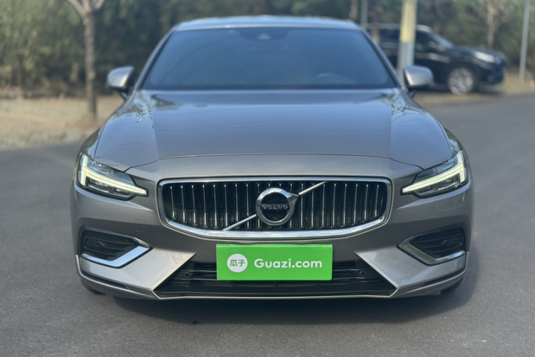 沃尔沃S60 2020款 T4 智逸豪华版车身外观6008