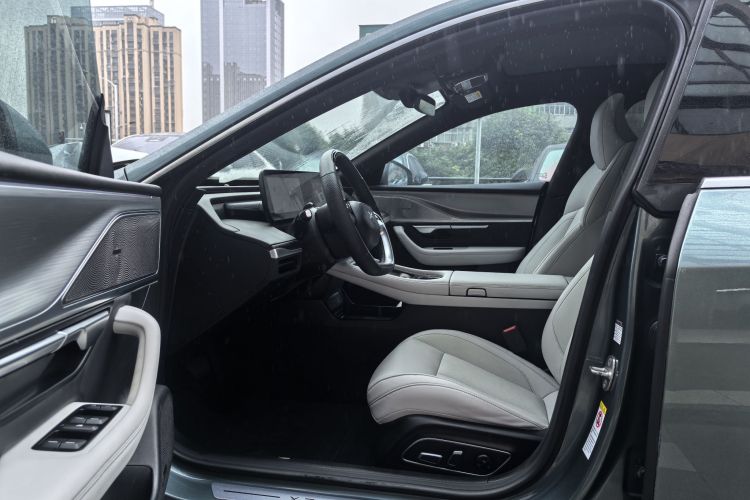 小鹏P7 2023款 P7i 702 Max中控内饰7002