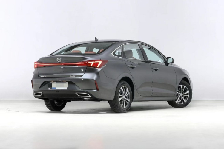 长安 逸动 2025款 PLUS 1.4T 双离合高能版车身外观6007