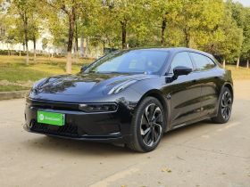 极氪001 2022款 超长续航单电机 WE版