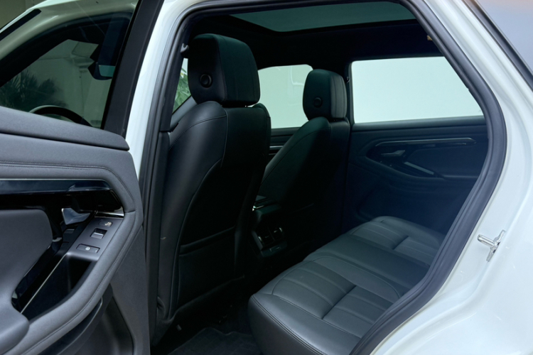 路虎 揽胜极光 2020款 249PS R-DYNAMIC SE 运动科技版中控内饰7008