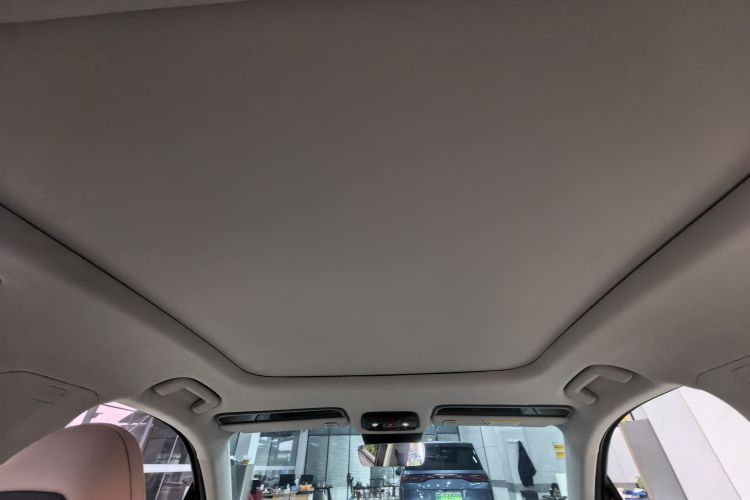 领克06 EM-P 2023款 EM-P 126长续航Halo局部细节22