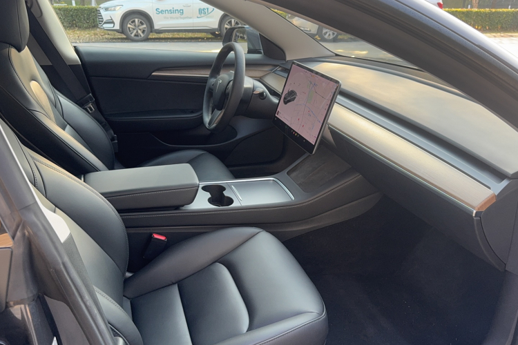 特斯拉 Model 3 2021款 标准续航后驱升级版中控内饰7003