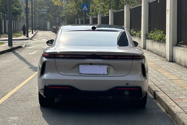 飞凡汽车 飞凡F7 2023款 长续Pro版车身外观6004