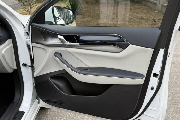 比亚迪 秦PLUS 2021款 EV 400KM 豪华型中控内饰7002