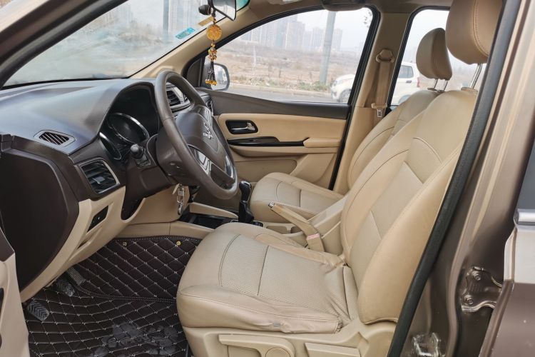 五菱汽车 五菱宏光 2015款 1.5L S1舒适国V局部细节19