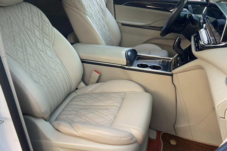 别克GL8 2020款 ES陆尊 653T 舒适型局部细节41