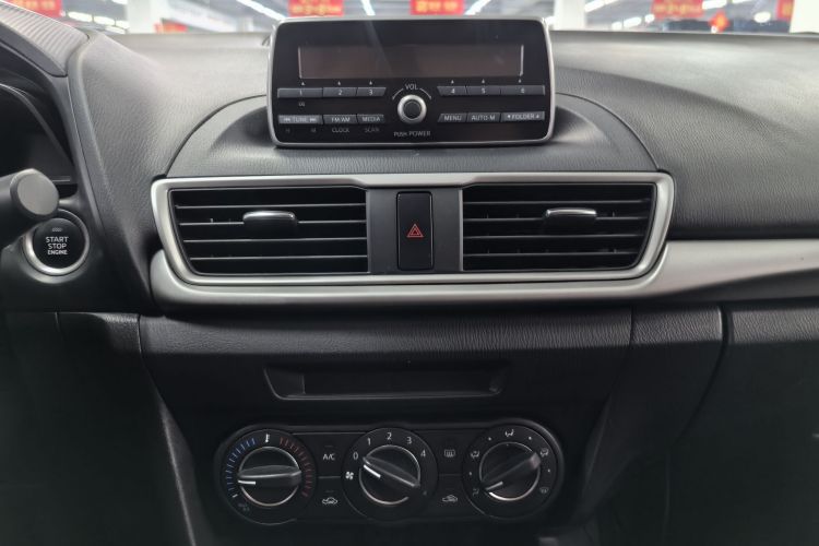 马自达3 昂克赛拉 2017款 三厢 1.5L 自动舒适型 国V中控内饰7006