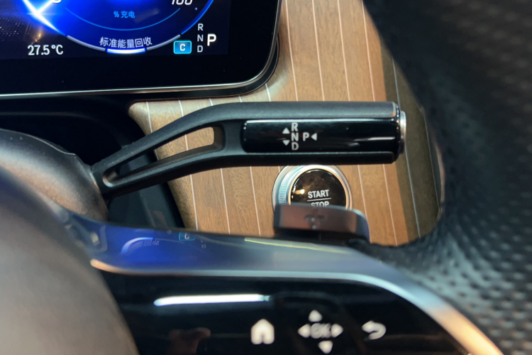 奔驰EQE 2022款 350 先锋版局部细节18