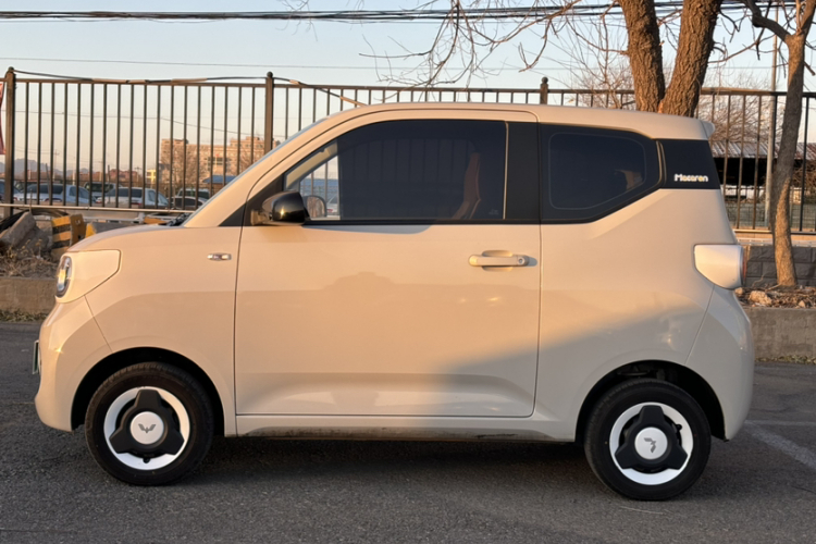 五菱汽车 宏光MINIEV 2024款 第三代 215km 青春版车身外观6004