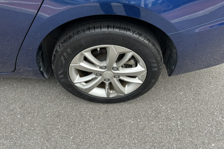 吉利汽车 帝豪GL 2020款 1.4T CVT豪华型车身外观6006