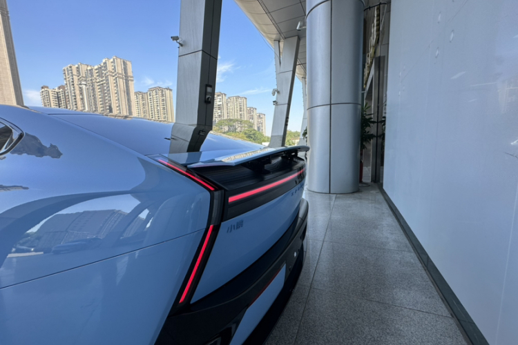 小鹏P7 2025款 702 长续航 Ultra车身外观6007