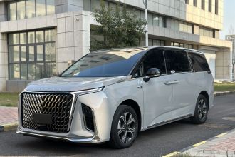 上汽大通MAXUS 大通G90 2022款 2.0T 星河七座版