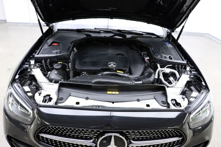 奔驰E级 2023款 E 260 L 运动型 4MATIC局部细节24