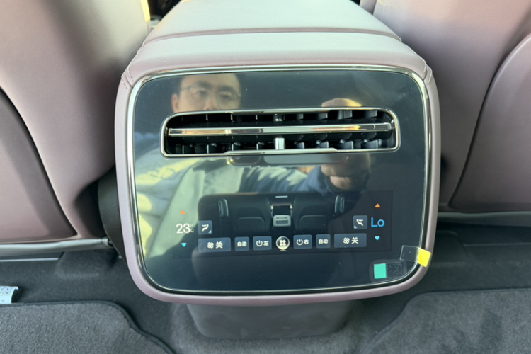 腾势Z9GT 2024款 1100四驱Pro版局部细节9005