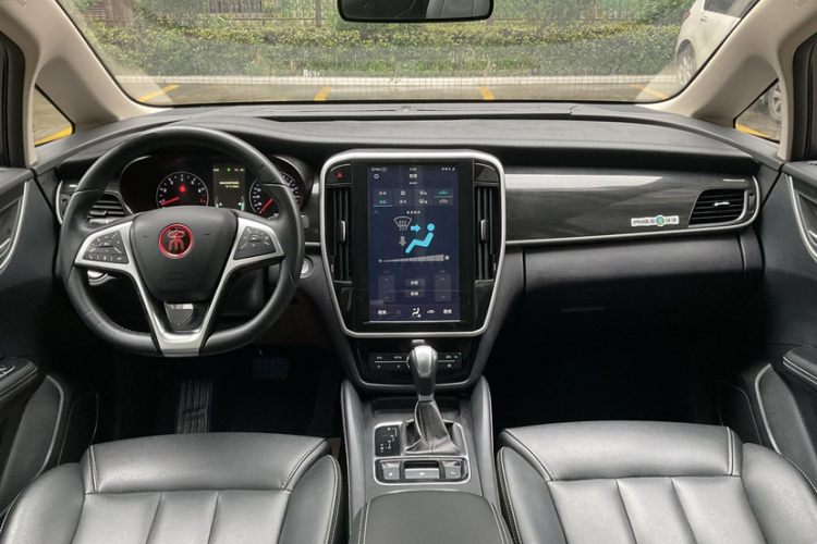 比亚迪 宋MAX 2017款 1.5T 自动智联精英型 7座中控内饰7003