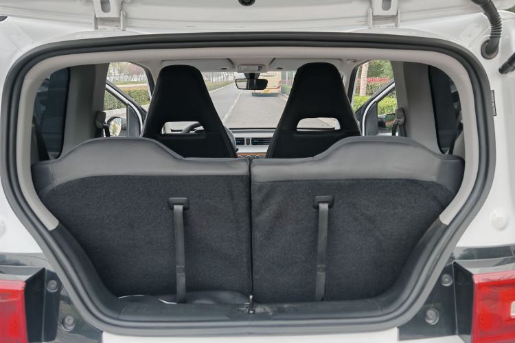 五菱汽车 宏光MINIEV 2022款 自在款 磷酸铁锂中控内饰7008