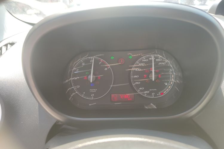 名爵3 2013款 1.5L AMT精英版中控内饰15