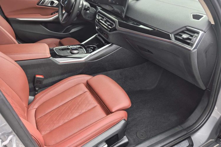 宝马i3 2022款 eDrive 35 L中控内饰7004