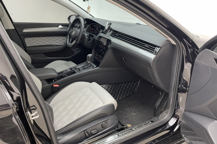 大众 迈腾 2023款 200万辆纪念版 330TSI DSG领先型局部细节41