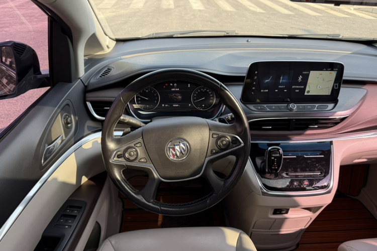 别克GL8 2020款 陆上公务舱 652T 尊贵型局部细节13