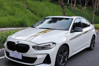 宝马1系 2023款 120i M运动曜熠版