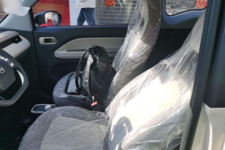 奇瑞新能源 QQ冰淇淋 2024款 170km 圣代中控内饰7004