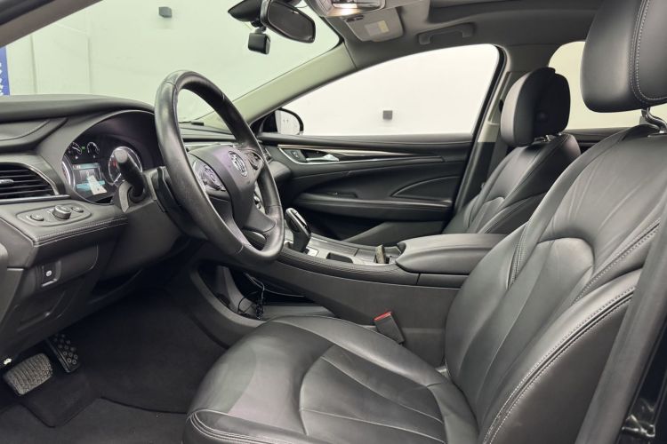 别克 君越 2016款 改款 28T 精英型中控内饰7001