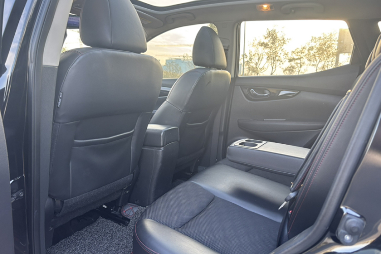 日产 逍客 2017款 2.0L CVT豪华版 国V车身外观6011