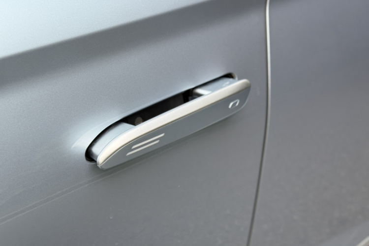 比亚迪 护卫舰07 2023款 DM-i 205KM 旗舰型局部细节9010