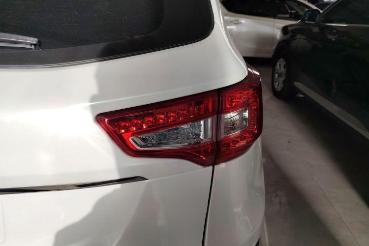 长安CS75 2014款 1.8T 自动尊贵型 国IV车身外观6005