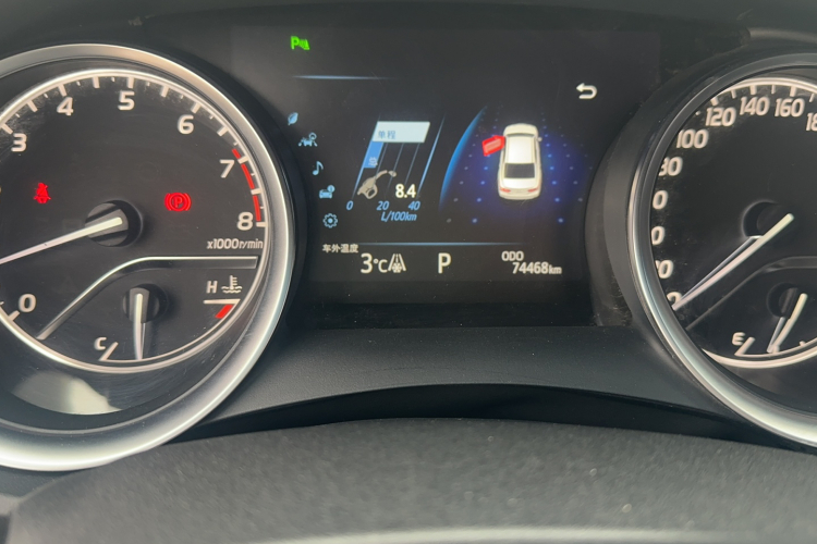 丰田 凯美瑞 2018款 2.0G 豪华版中控内饰15