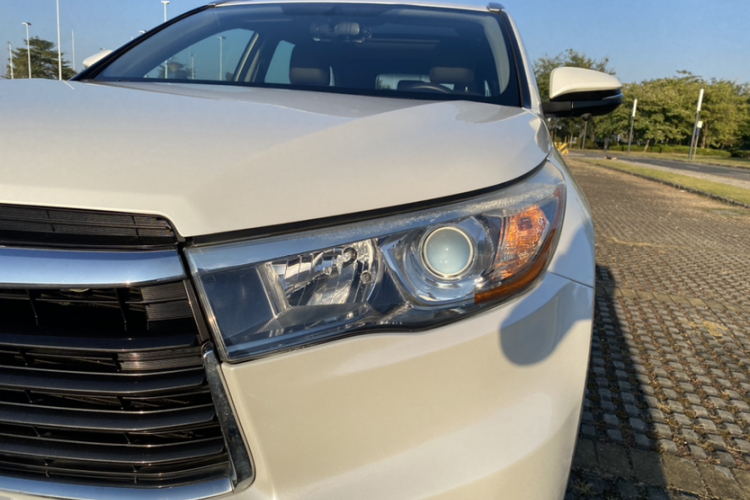 丰田 汉兰达 2017款 2.0T 两驱豪华版 7座局部细节36