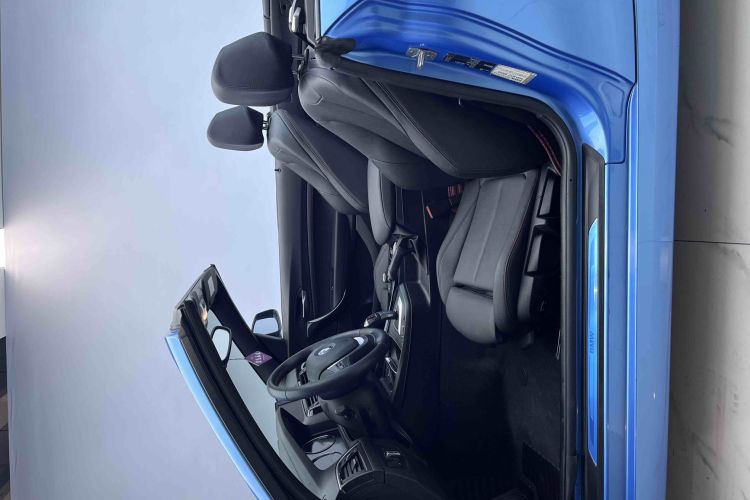 宝马2系(进口) 2018款 220i 敞篷轿跑车 运动设计套装中控内饰7001