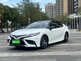 丰田 凯美瑞 2021款 2.0S 锋尚版