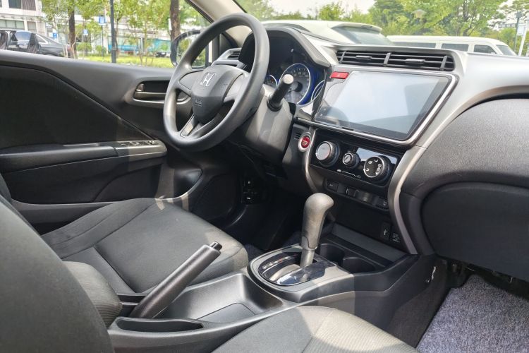 本田 锋范 2017款 1.5L CVT精英版中控内饰7001