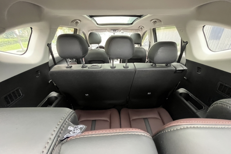 思皓X8 PLUS 2023款 1.5TGDI DCT智享版 7座中控内饰7006