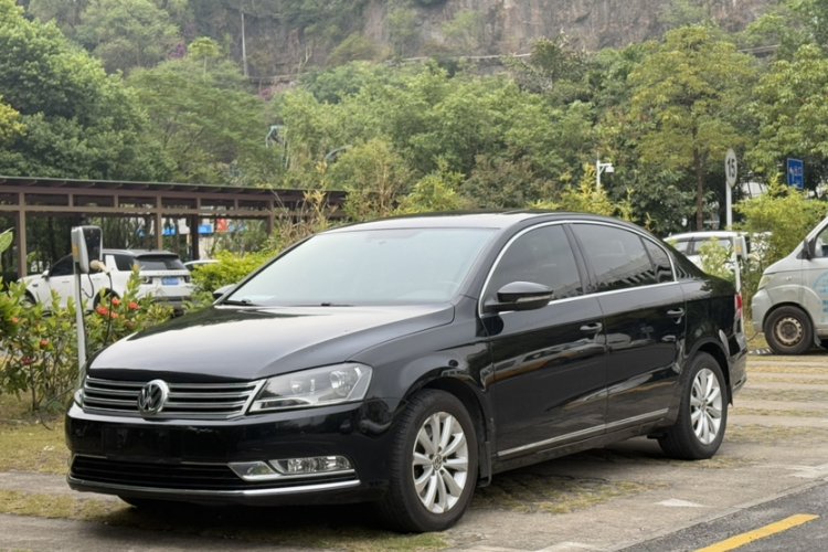 大众 迈腾 2015款 1.8TSI 领先型车身外观1