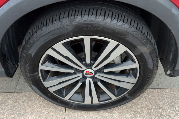 荣威RX5 2020款 20T 自动4G互联超越旗舰版车身外观6008