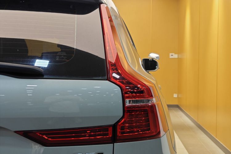 沃尔沃XC60 2022款 B5 四驱智逸豪华版车身外观6002