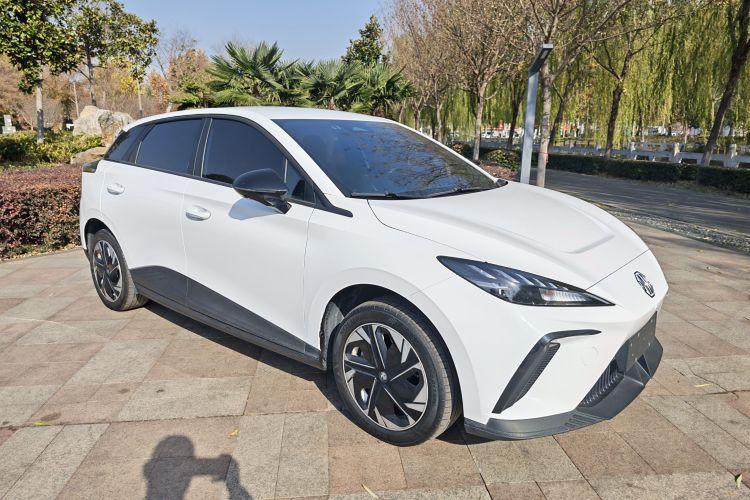 名爵 MG4 EV 2022款 425km 豪华版车身外观6002