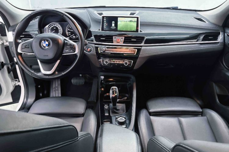 宝马X2(进口) 2019款 sDrive20i M越野套装 国VI中控内饰7001