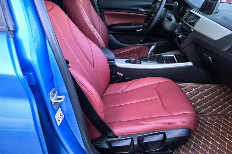 宝马1系(进口) 2016款 118i 领先型中控内饰7008