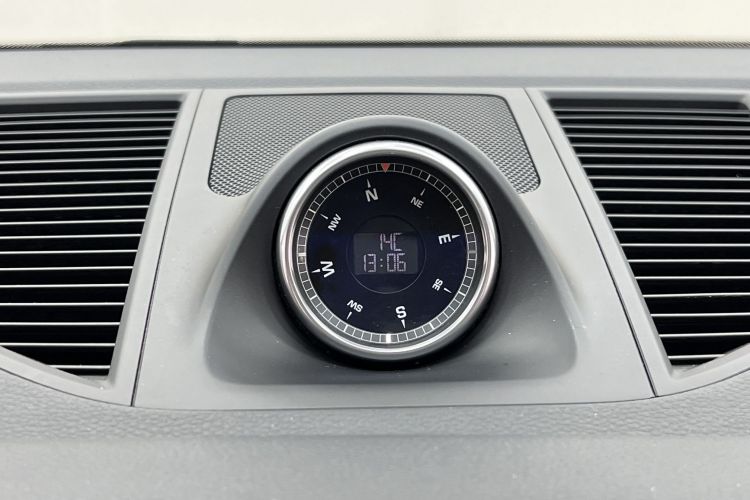 保时捷 2020款 Macan 2.0T中控内饰7011